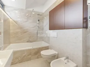 Pronájem rodinného domu, Praha - Benice, 202 m2