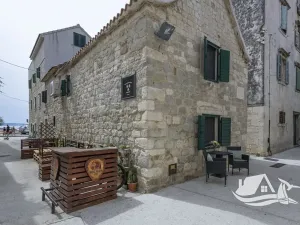 Prodej rodinného domu, Kaštela, Chorvatsko, 100 m2