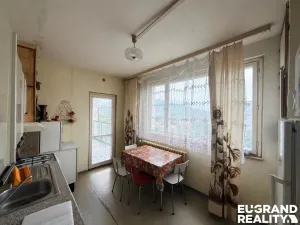 Prodej bytu 3+1, Cvikov, Sídliště, 74 m2