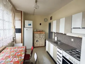 Prodej bytu 3+1, Cvikov, Sídliště, 74 m2