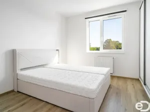 Pronájem bytu 2+kk, Chrudim, V Hliníkách, 50 m2