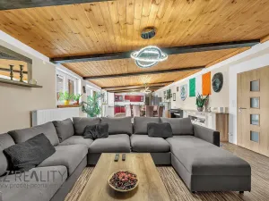 Prodej komerční nemovitosti, Pečky, 345 m2
