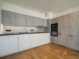Pronájem bytu 2+kk, Praha - Hloubětín, Za černým mostem, 50 m2