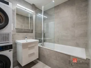 Pronájem bytu 2+kk, Praha - Hloubětín, Za černým mostem, 50 m2