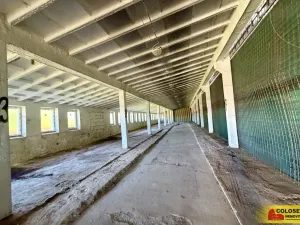 Pronájem skladu, Chvalovice, 330 m2