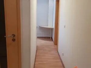 Pronájem bytu 2+1, Hradec Králové, Pod Zámečkem, 55 m2