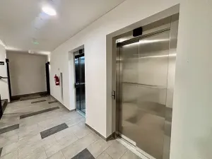 Pronájem bytu 2+kk, Praha - Vysočany, Pod Harfou, 53 m2