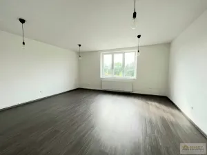 Prodej atypického bytu, Meziměstí, Školní, 112 m2