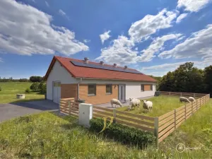 Prodej pozemku pro bydlení, Hlubočky, 44238 m2