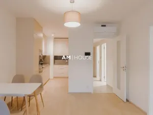 Pronájem bytu 3+kk, Praha - Strašnice, Zvěřinova, 89 m2