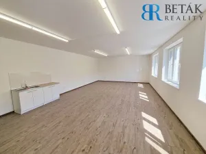 Pronájem obchodního prostoru, Přestavlky, 142 m2