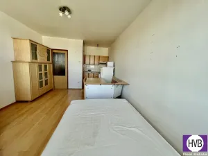 Prodej bytu 1+kk, Praha - Háje, Hlavatého, 27 m2