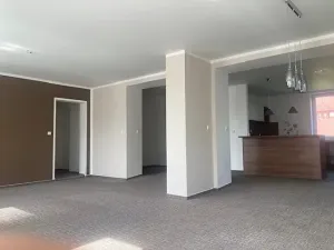 Pronájem bytu 4+kk, Chomutov, Dostojevského, 155 m2