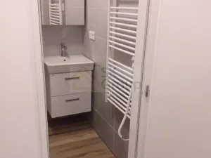 Pronájem bytu 2+1, Karlovy Vary, Moskevská, 54 m2