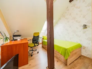 Prodej bytu 4+1, Unhošť, Křivoklátská, 146 m2