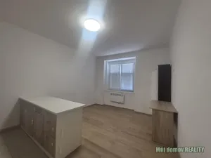 Pronájem bytu 1+kk, Praha - Michle, Michelská, 25 m2