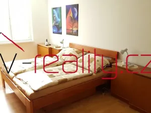 Pronájem bytu 3+1, Karlovy Vary, Klínovecká, 82 m2