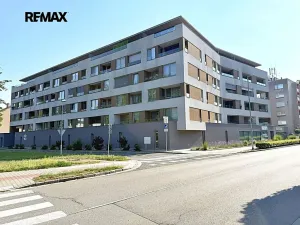 Prodej bytu 4+kk, Pardubice, Husova, 132 m2