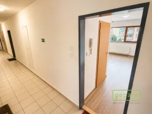 Pronájem bytu 1+kk, Mníšek pod Brdy, Ke škole, 24 m2