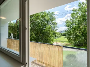 Prodej bytu 1+kk, Praha - Prosek, Veltruská, 33 m2