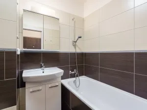 Prodej bytu 1+kk, Praha - Prosek, Veltruská, 33 m2