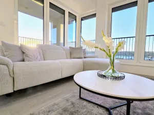Pronájem bytu 2+kk, Praha - Hloubětín, Poděbradská, 67 m2