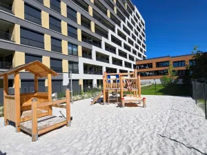 Pronájem bytu 2+kk, Praha - Hloubětín, Poděbradská, 67 m2