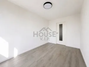 Prodej bytu 2+kk, Praha - Prosek, Prosecká, 42 m2