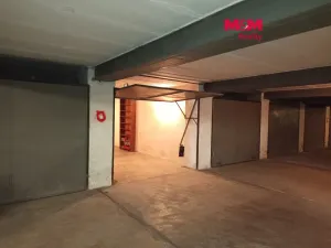 Pronájem garáže, Plzeň - Skvrňany, Vojanova, 17 m2