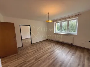 Pronájem bytu 2+1, Chrudim, Dr. Václava Peška, 56 m2