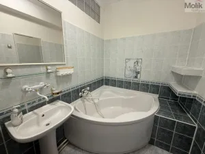 Pronájem bytu 3+1, Chomutov, Školní, 80 m2
