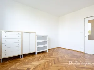 Pronájem bytu 2+1, Praha - Vršovice, Kubánské náměstí, 58 m2