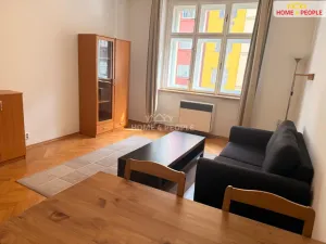 Pronájem bytu 2+1, Praha - Žižkov, Biskupcova, 55 m2
