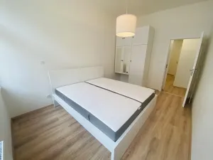 Pronájem bytu 2+kk, Praha - Vršovice, Na spojce, 55 m2