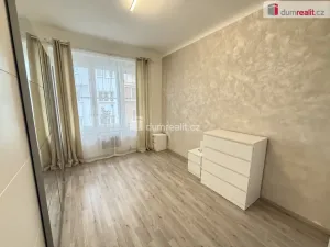 Pronájem bytu 2+kk, Praha - Holešovice, Stupkova, 43 m2