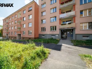 Prodej bytu 2+1, Karlovy Vary - Rybáře, Plešivecká, 64 m2