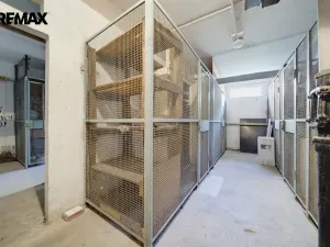 Prodej bytu 2+1, Karlovy Vary - Rybáře, Plešivecká, 64 m2
