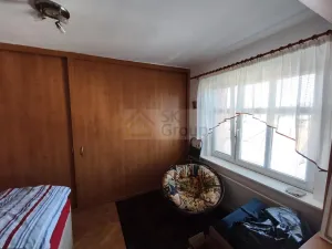 Prodej bytu 2+1, Karlovy Vary - Dvory, V. Meerwalda, 74 m2