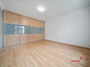 Prodej bytu 2+kk, Hradec Králové - Pražské Předměstí, Horova, 48 m2