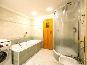 Pronájem bytu 3+1, Praha, Viktora Huga, 164 m2