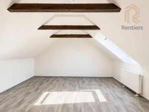 Prodej rodinného domu, Rostoklaty, 145 m2