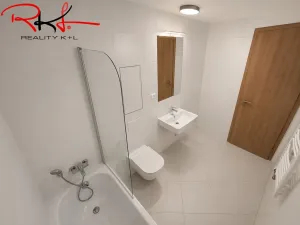 Pronájem bytu 2+kk, Praha, Pod Harfou, 49 m2