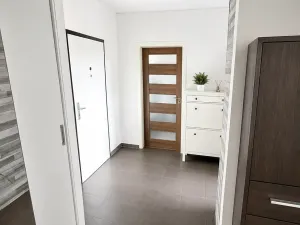 Pronájem bytu 3+1, Praha - Bohnice, Kusého, 75 m2