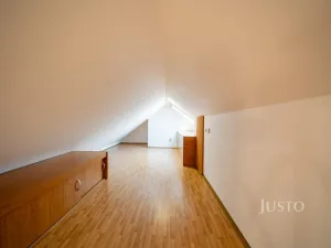 Prodej bytu 1+kk, Třeboň - Třeboň II, Šmeralova, 42 m2