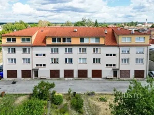 Prodej bytu 1+kk, Třeboň - Třeboň II, Šmeralova, 42 m2