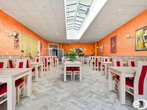 Pronájem restaurace, Mladá Boleslav, Českobratrské náměstí, 250 m2