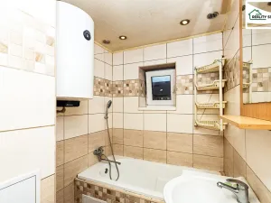 Prodej bytu 2+1, Cheb, Riegerova, 42 m2