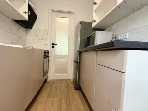 Pronájem pokoje, Hradec Králové - Slezské Předměstí, Markovická, 15 m2
