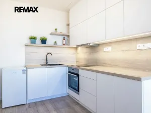 Prodej bytu 2+kk, Praha - Strašnice, Limuzská, 52 m2