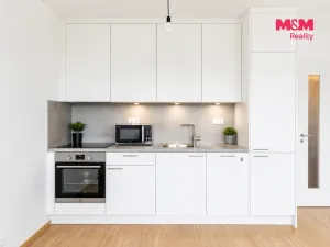 Prodej bytu 1+kk, Praha - Chodov, Bachova, 41 m2